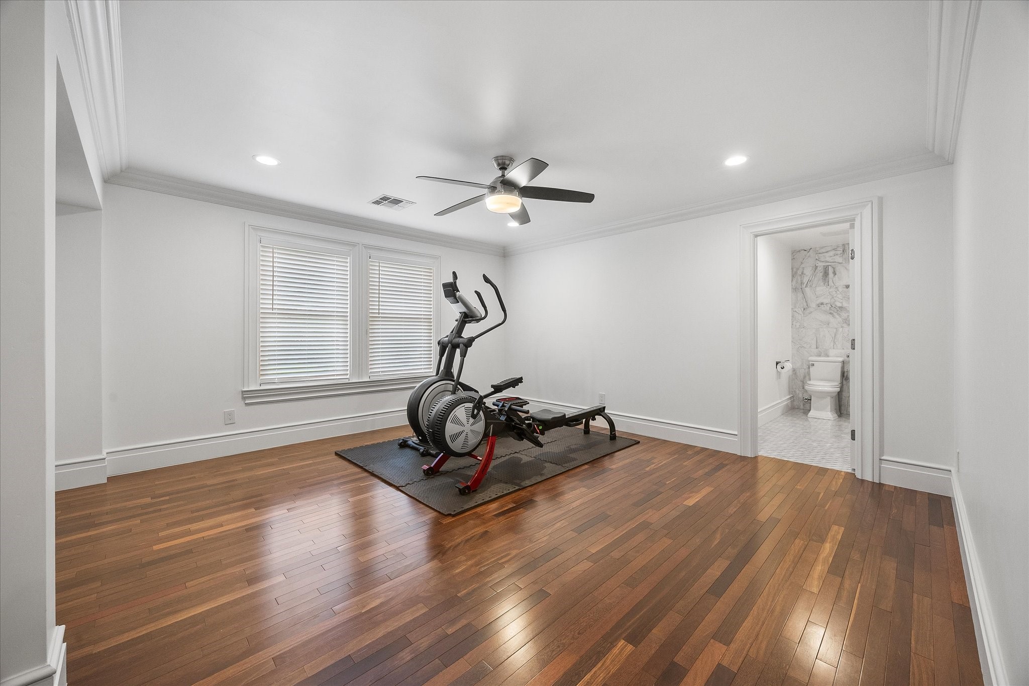 726 Griffith Avenue Terrell TX 75160