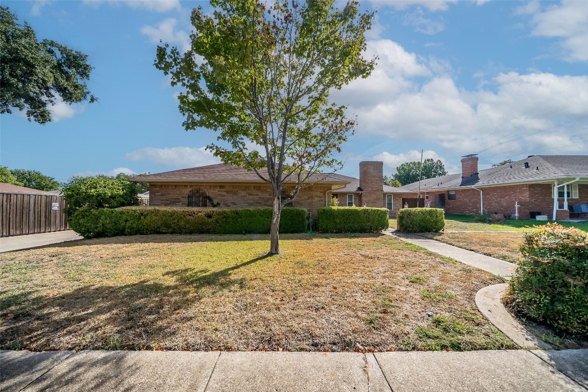 1502 Clear Point Drive Garland TX 75041