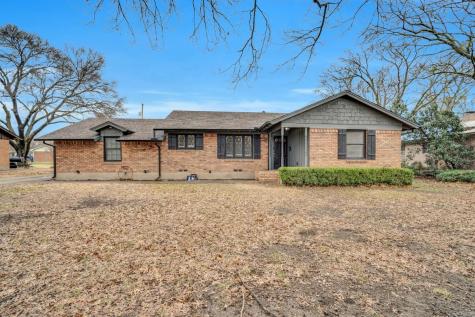 303 Monticello Drive Waxahachie TX 75165