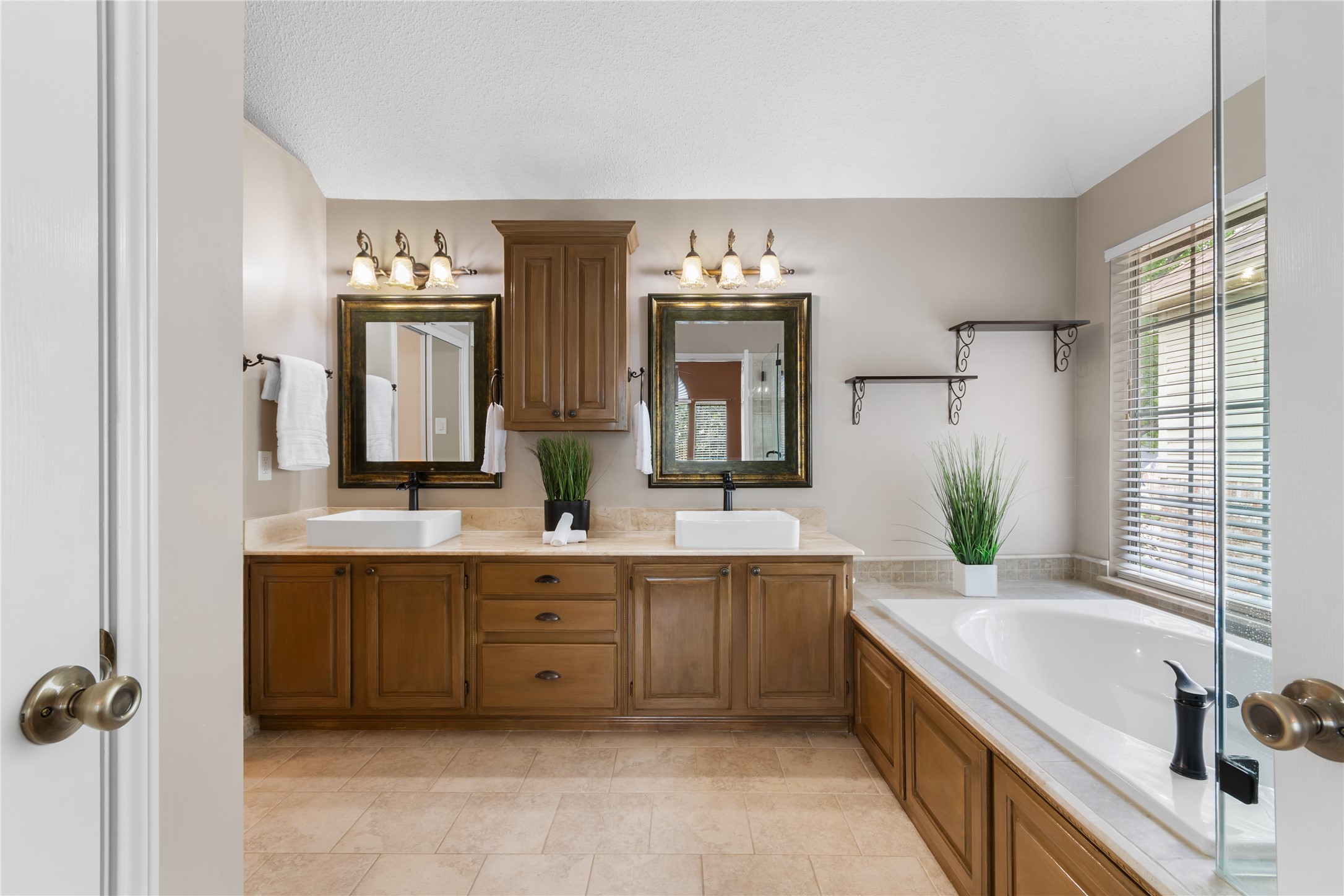 3233 Shady Glen Drive Grapevine TX 76051