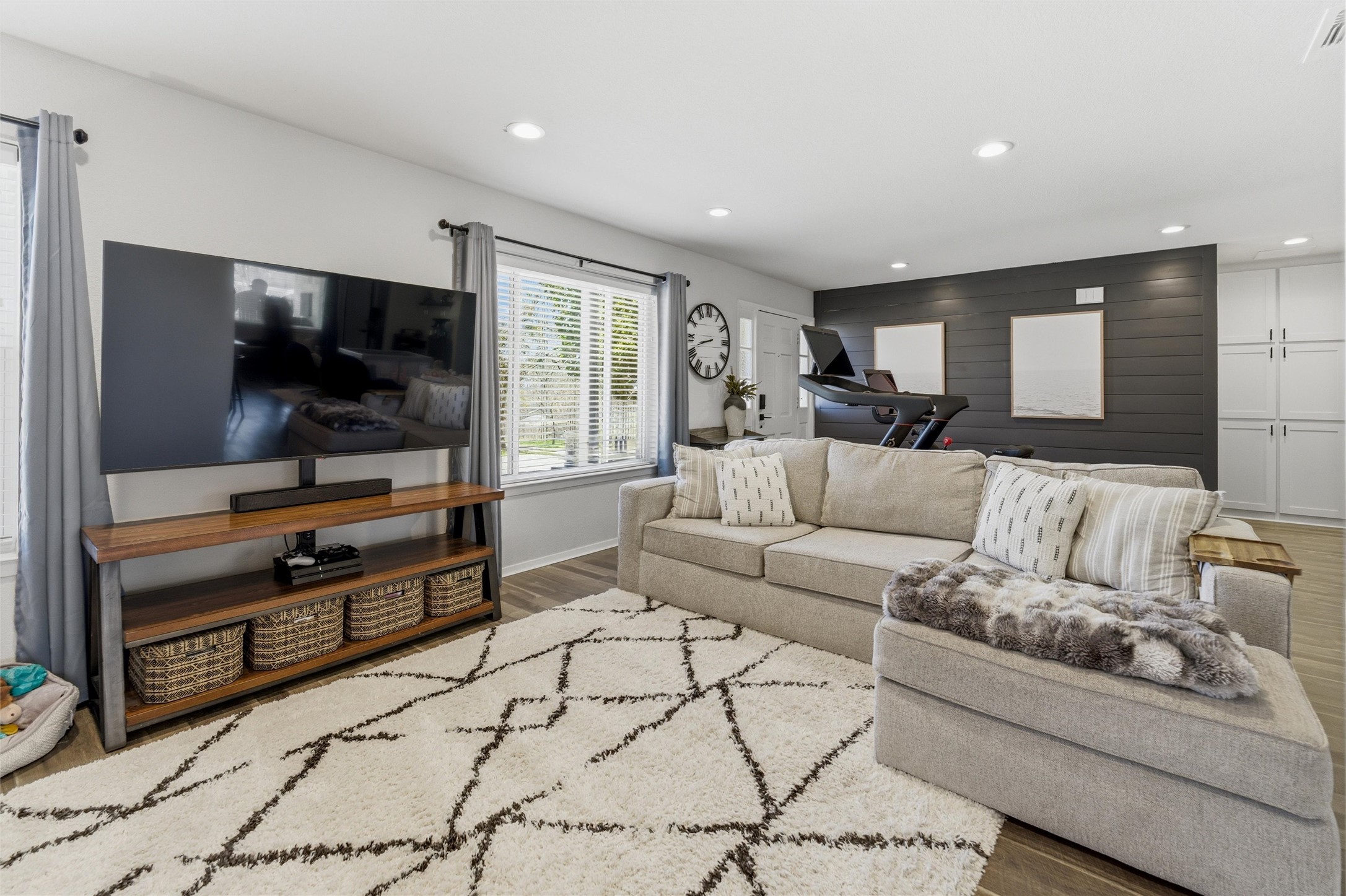 706 Hilltop Drive Weatherford TX 76086