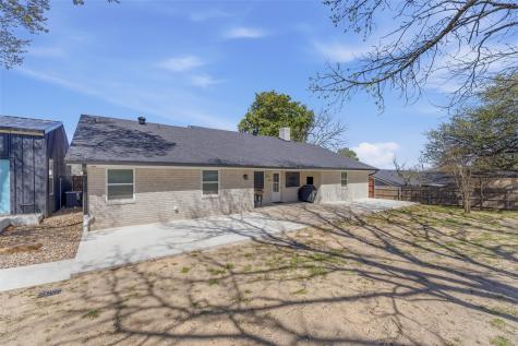 706 Hilltop Drive Weatherford TX 76086
