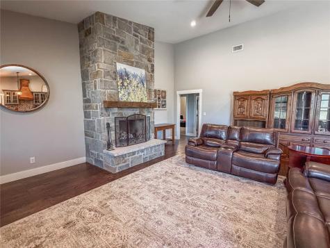 240 Cox Road Waxahachie TX 75167