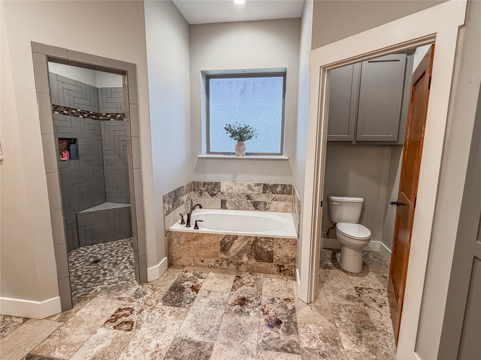 240 Cox Road Waxahachie TX 75167