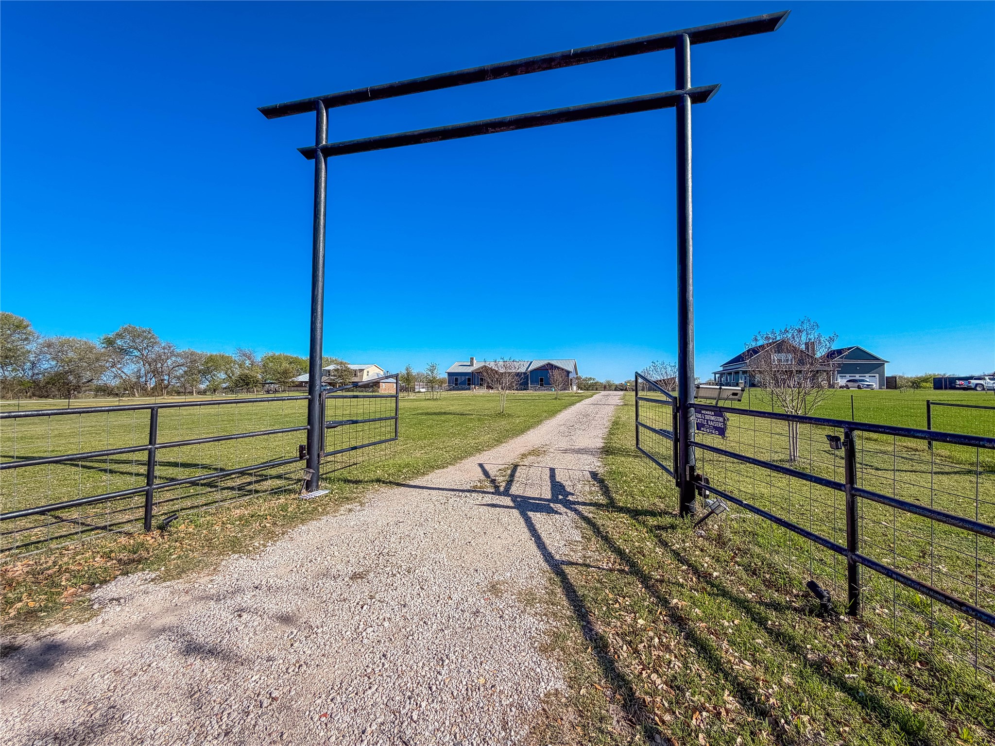 240 Cox Road Waxahachie TX 75167