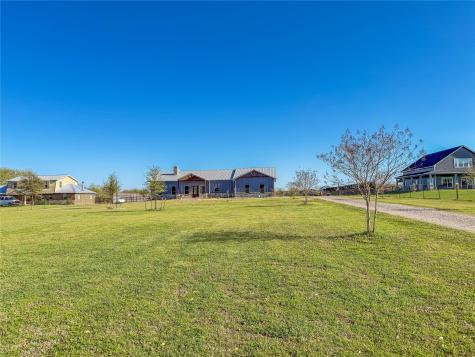 240 Cox Road Waxahachie TX 75167