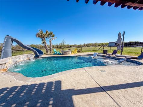 240 Cox Road Waxahachie TX 75167