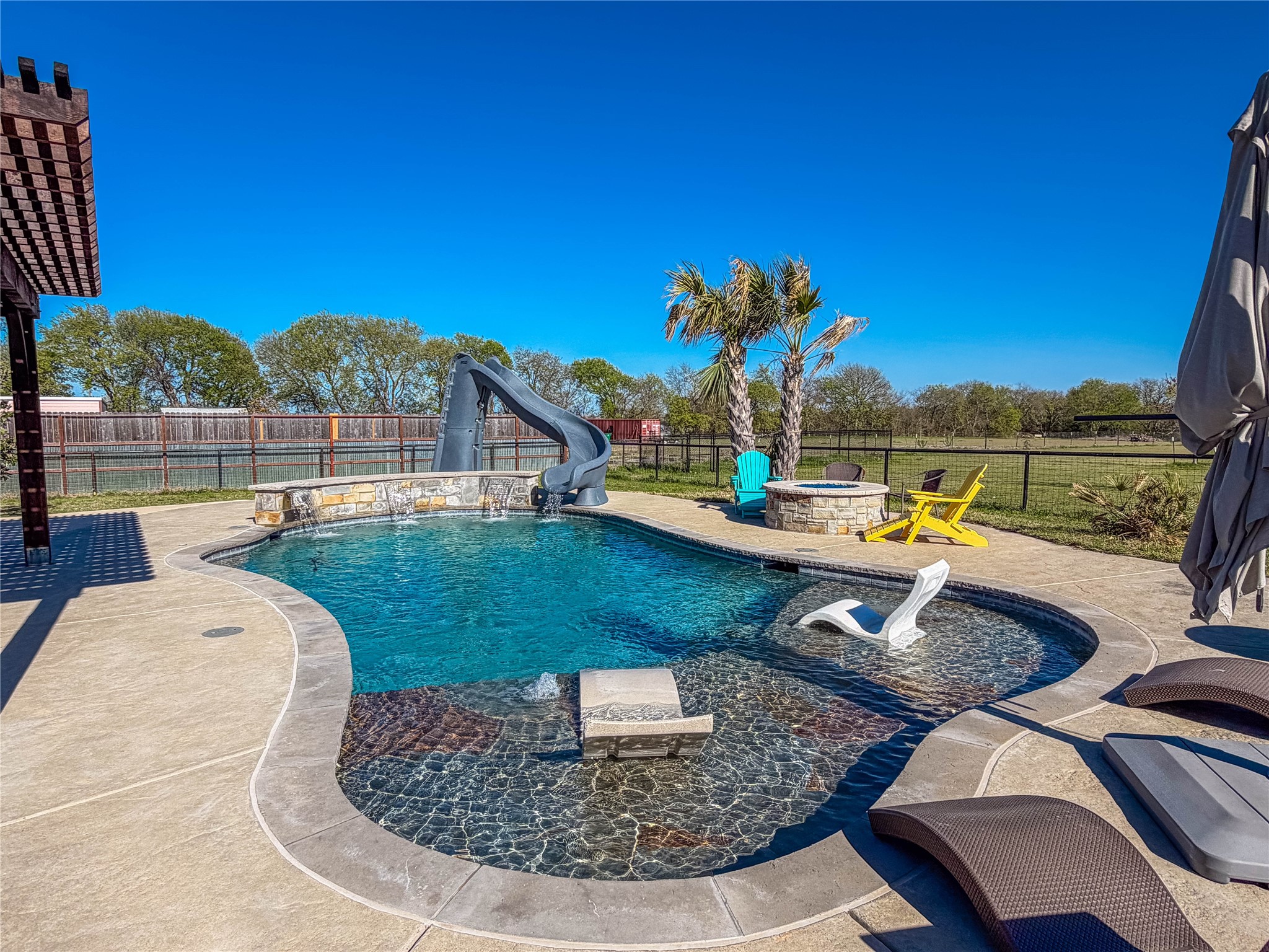 240 Cox Road Waxahachie TX 75167