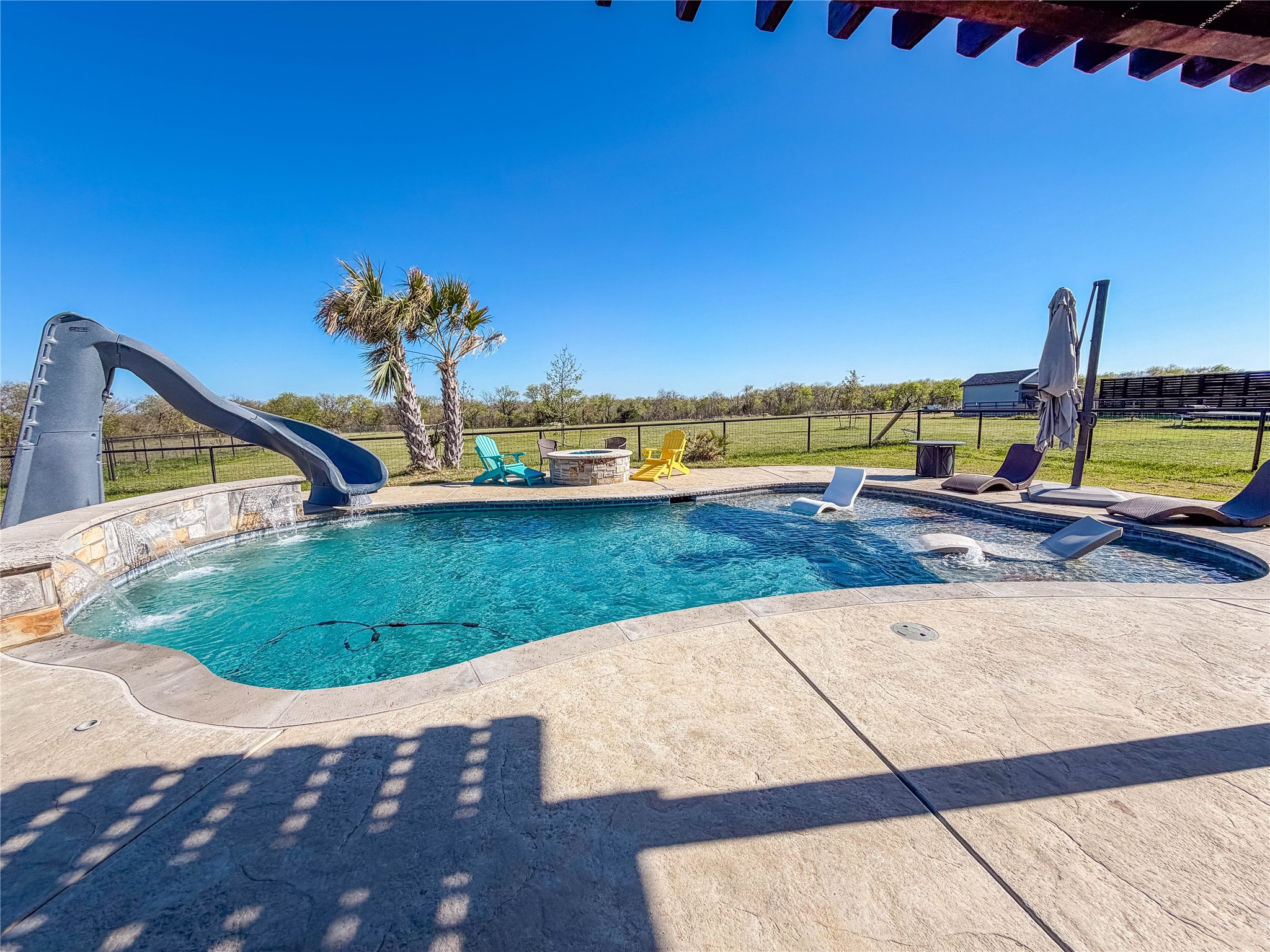 240 Cox Road Waxahachie TX 75167