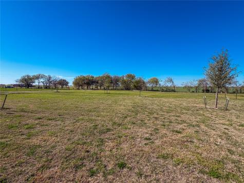 240 Cox Road Waxahachie TX 75167