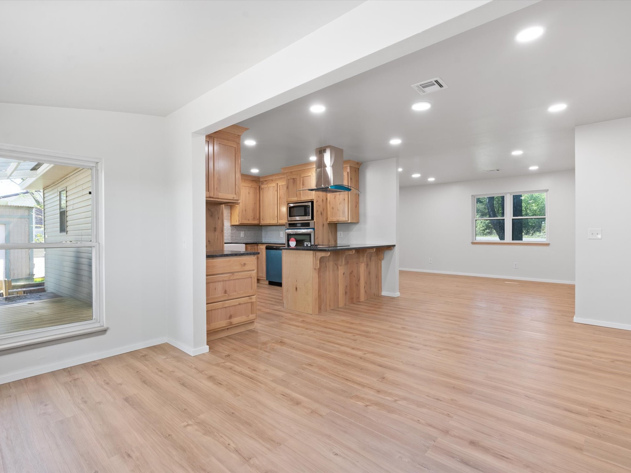 2068 Bristow Point Eufaula OK 74432