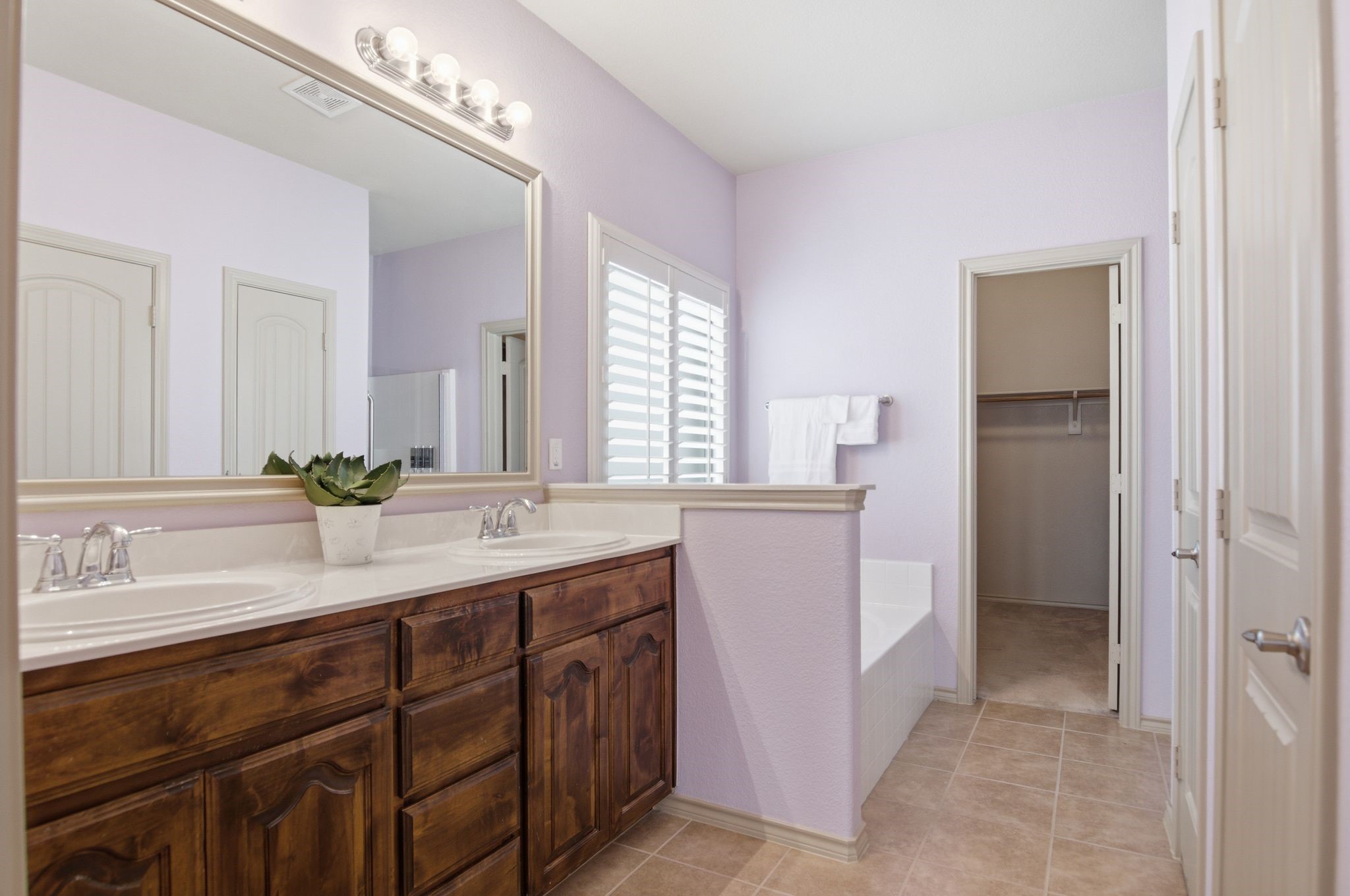 1237 Kachina Lane Fort Worth TX 76052