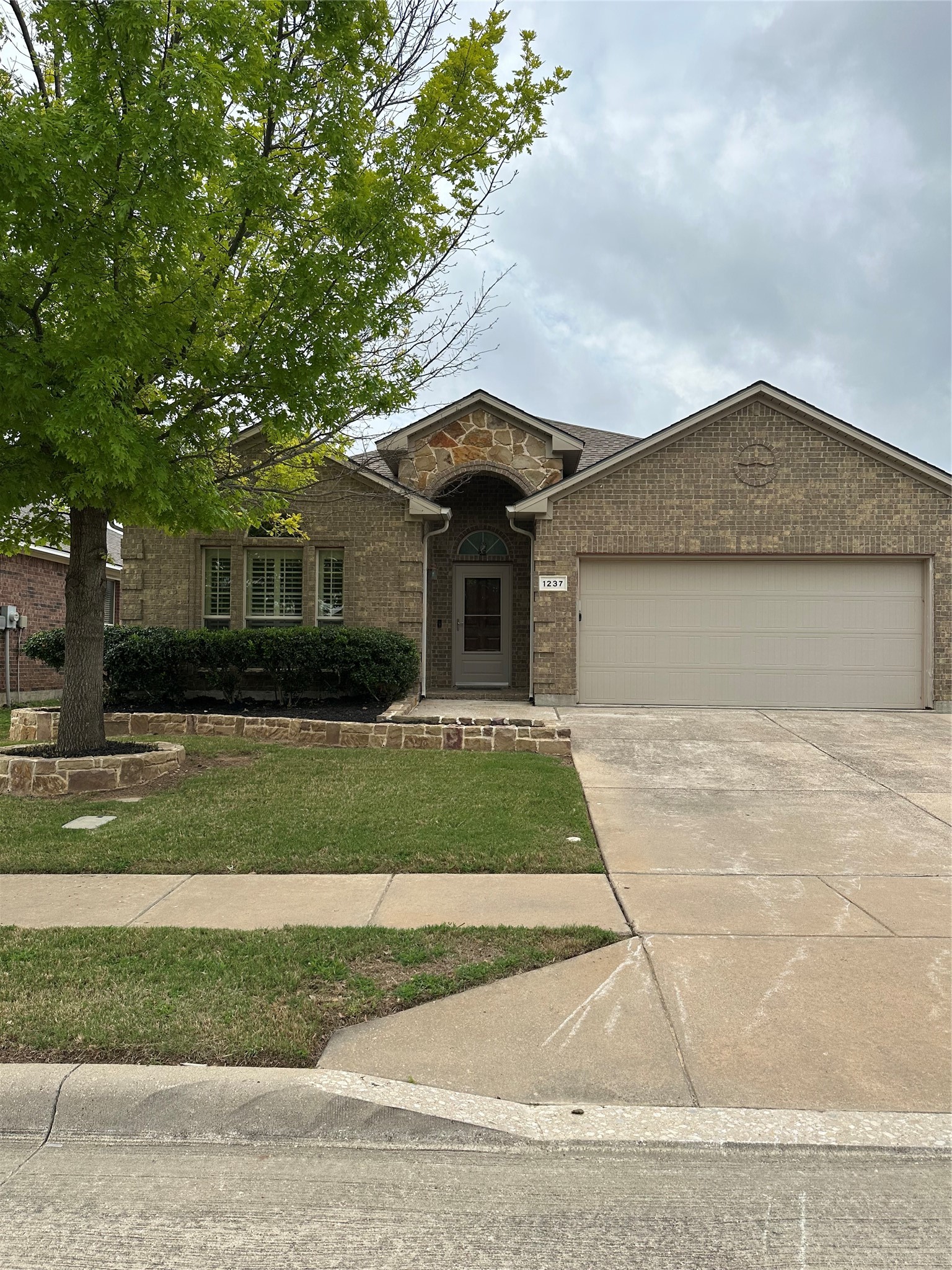 1237 Kachina Lane Fort Worth TX 76052