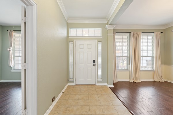 2412 Aramic Court Arlington TX 76001