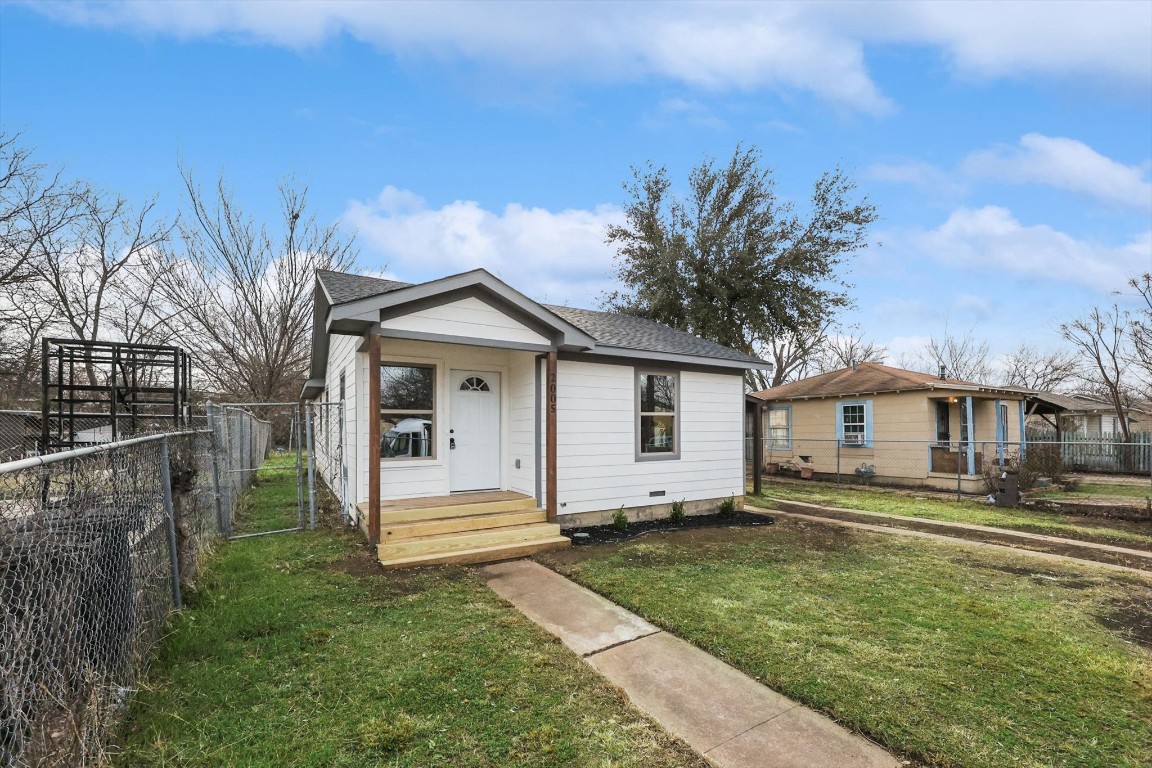 2005 Andrew Avenue Fort Worth TX 76105