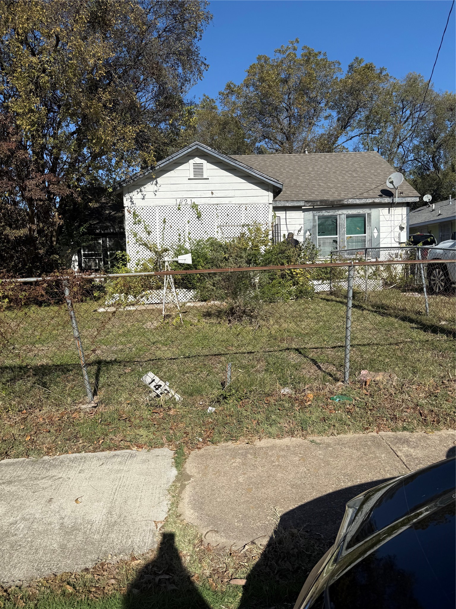1421 E Ann Arbor Avenue Dallas TX 75216