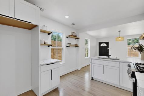 4007 Shelley Boulevard Dallas TX 75211