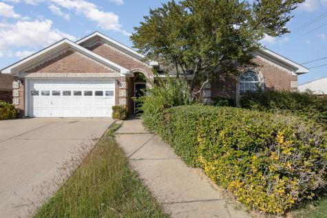 619 White Swan Drive Arlington TX 76002