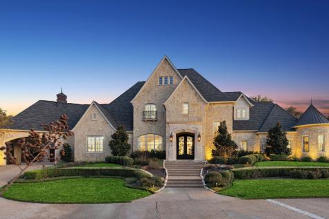 565 N Peytonville Avenue Southlake TX 76092