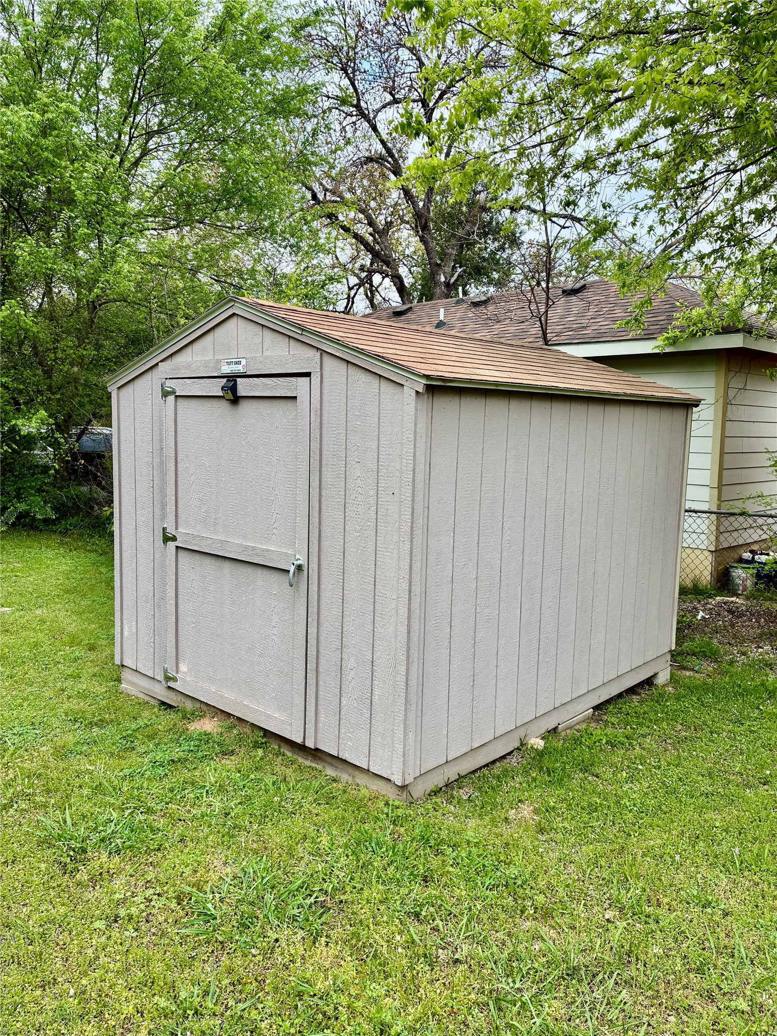 1005 Lawton Drive Dallas TX 75217