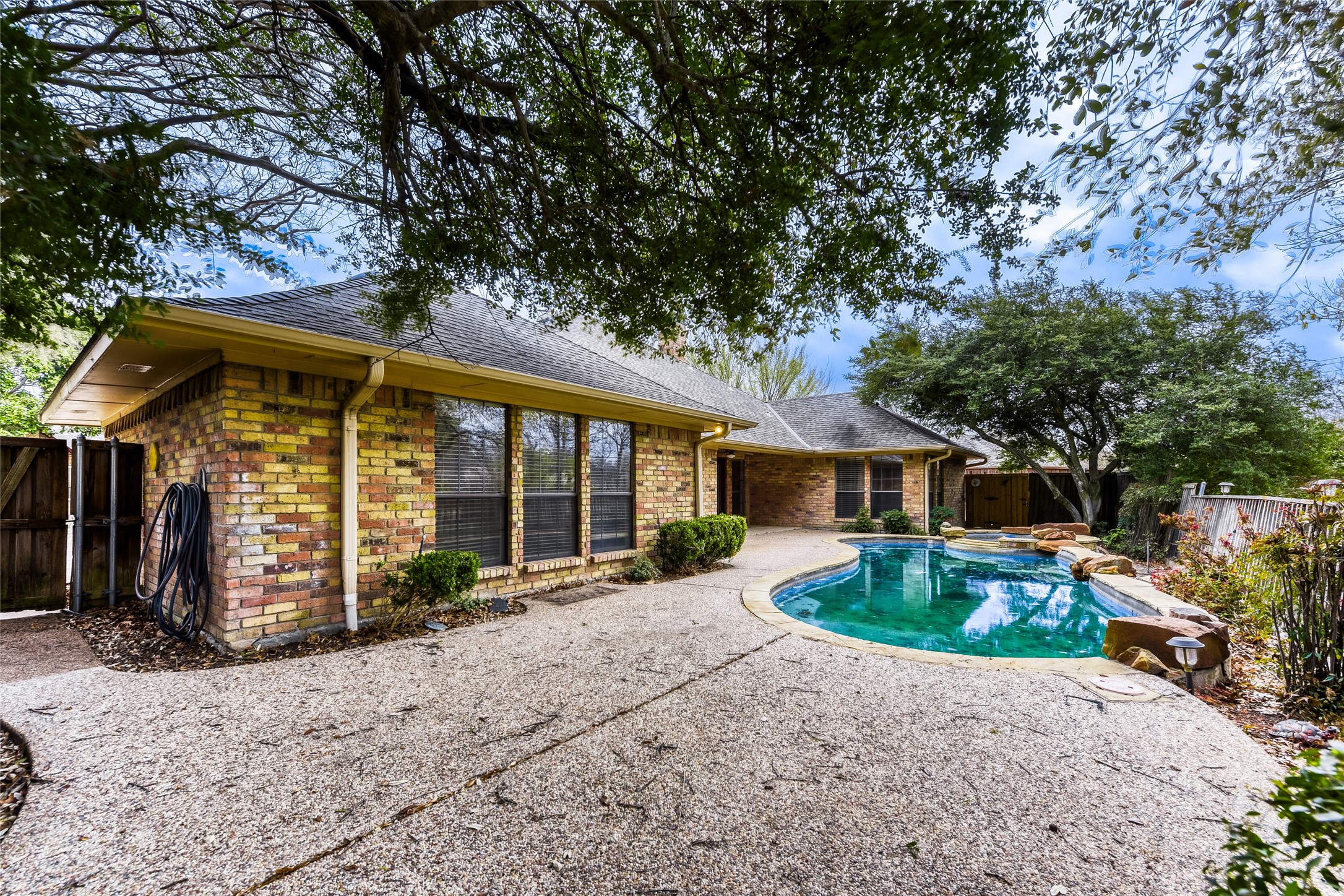 2005 Lambert Court Plano TX 75075