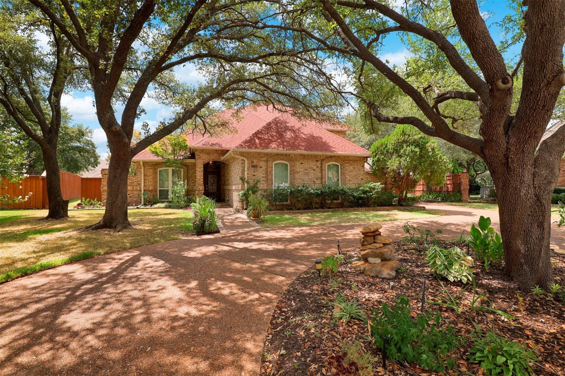 2726 Canyon Crest Court Arlington TX 76006