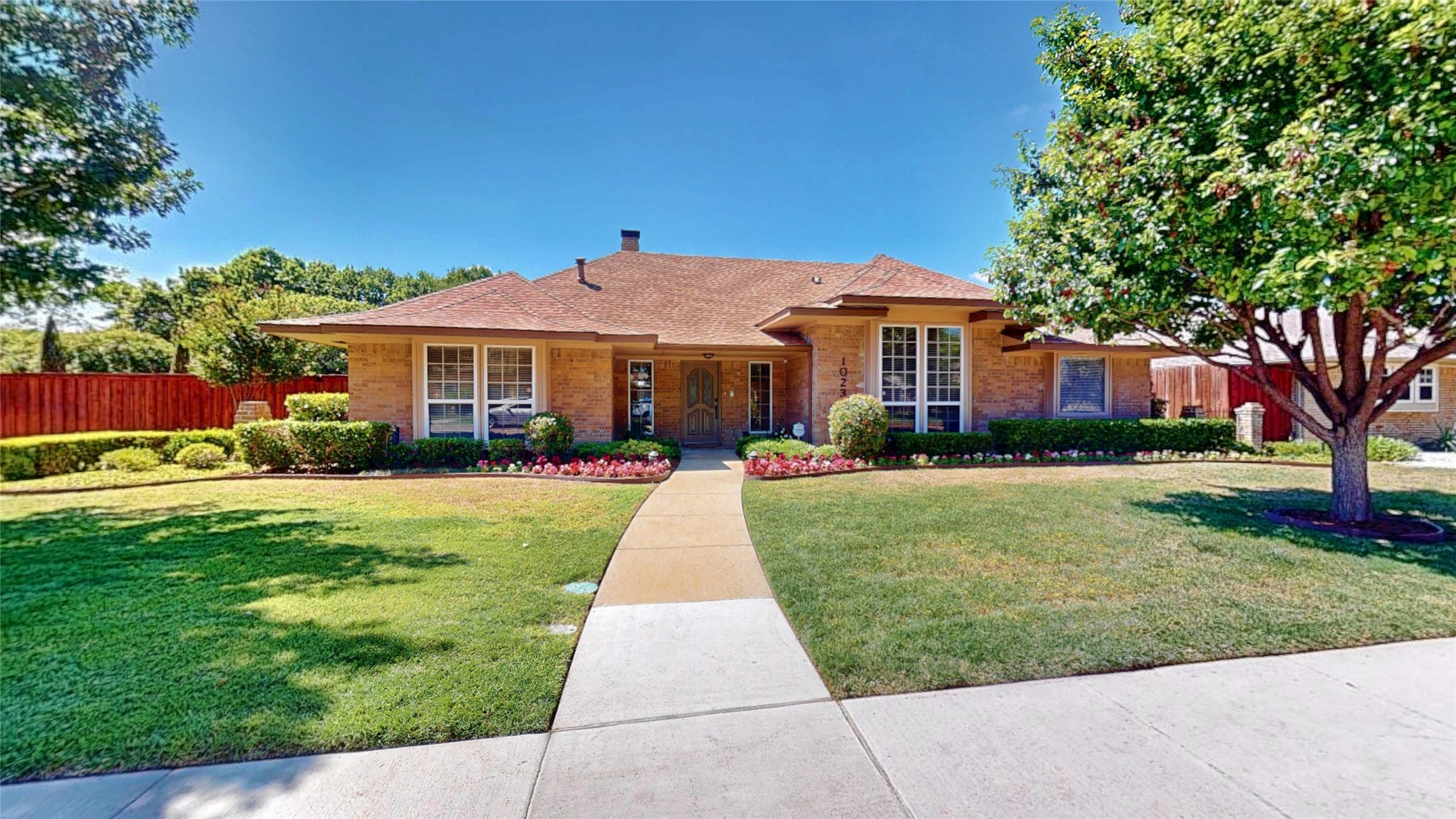1023 Hampshire Lane Carrollton TX 75007