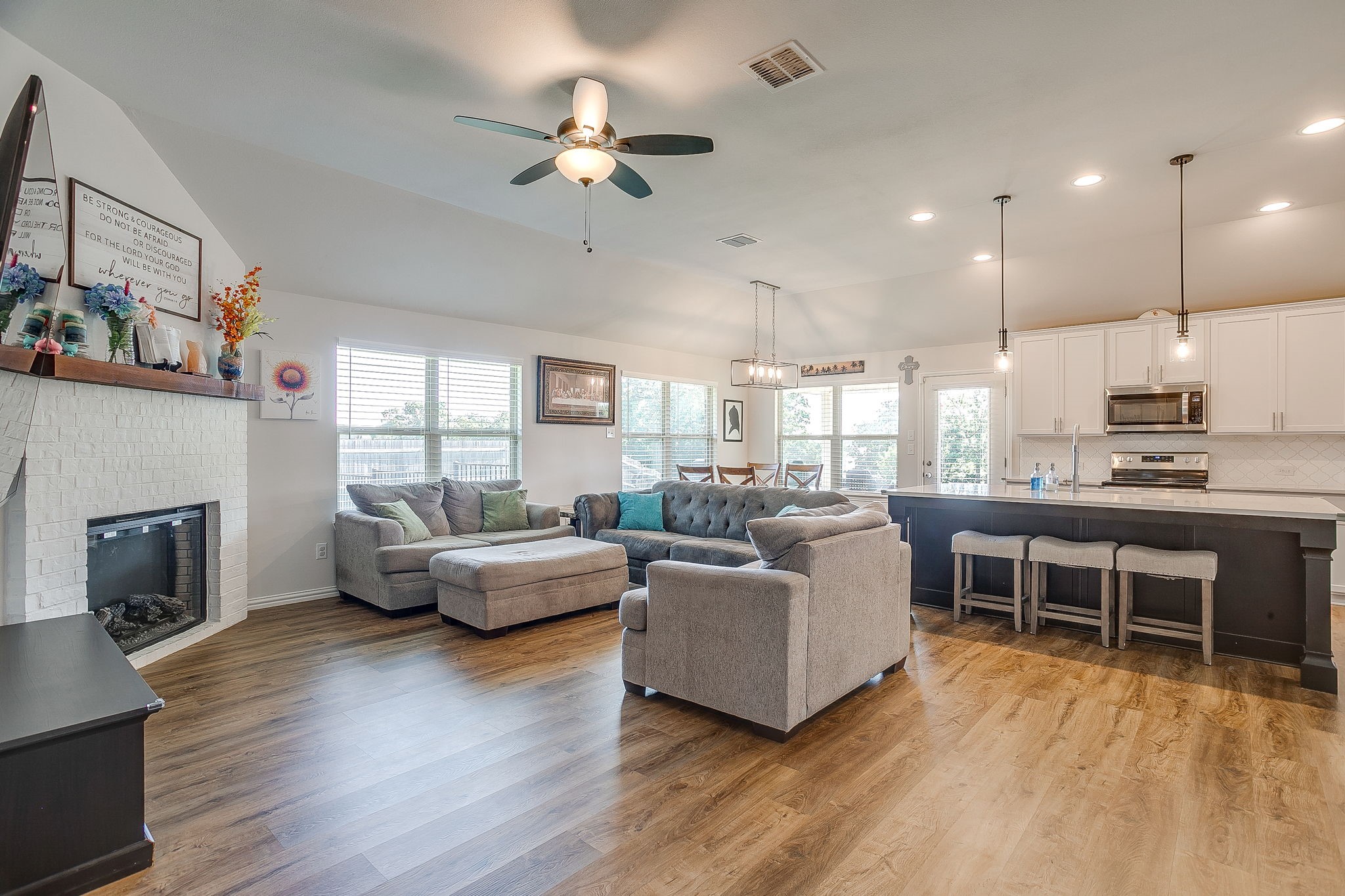 3113 Arbor View Drive Burleson TX 76028