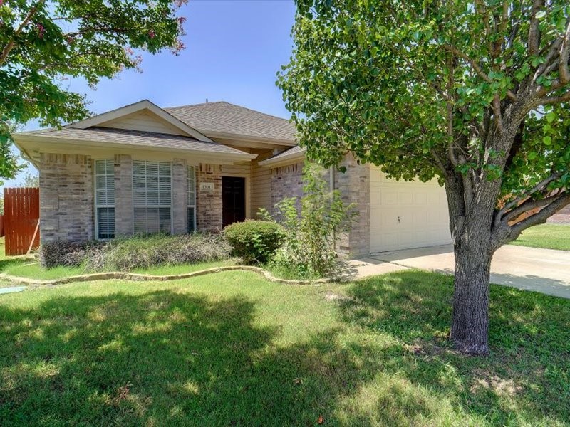 1301 Indian Wells Trail Midlothian TX 76065