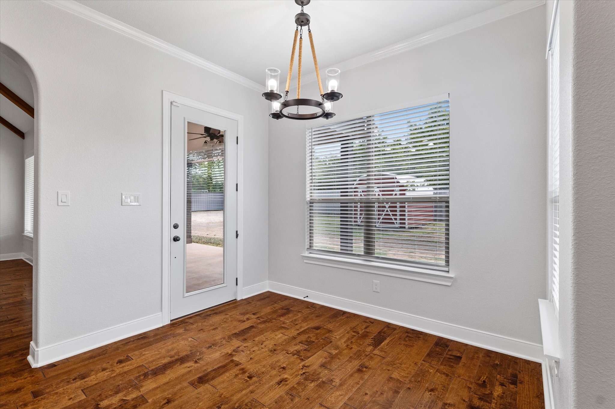 402 N Parkway Drive Alvarado TX 76009