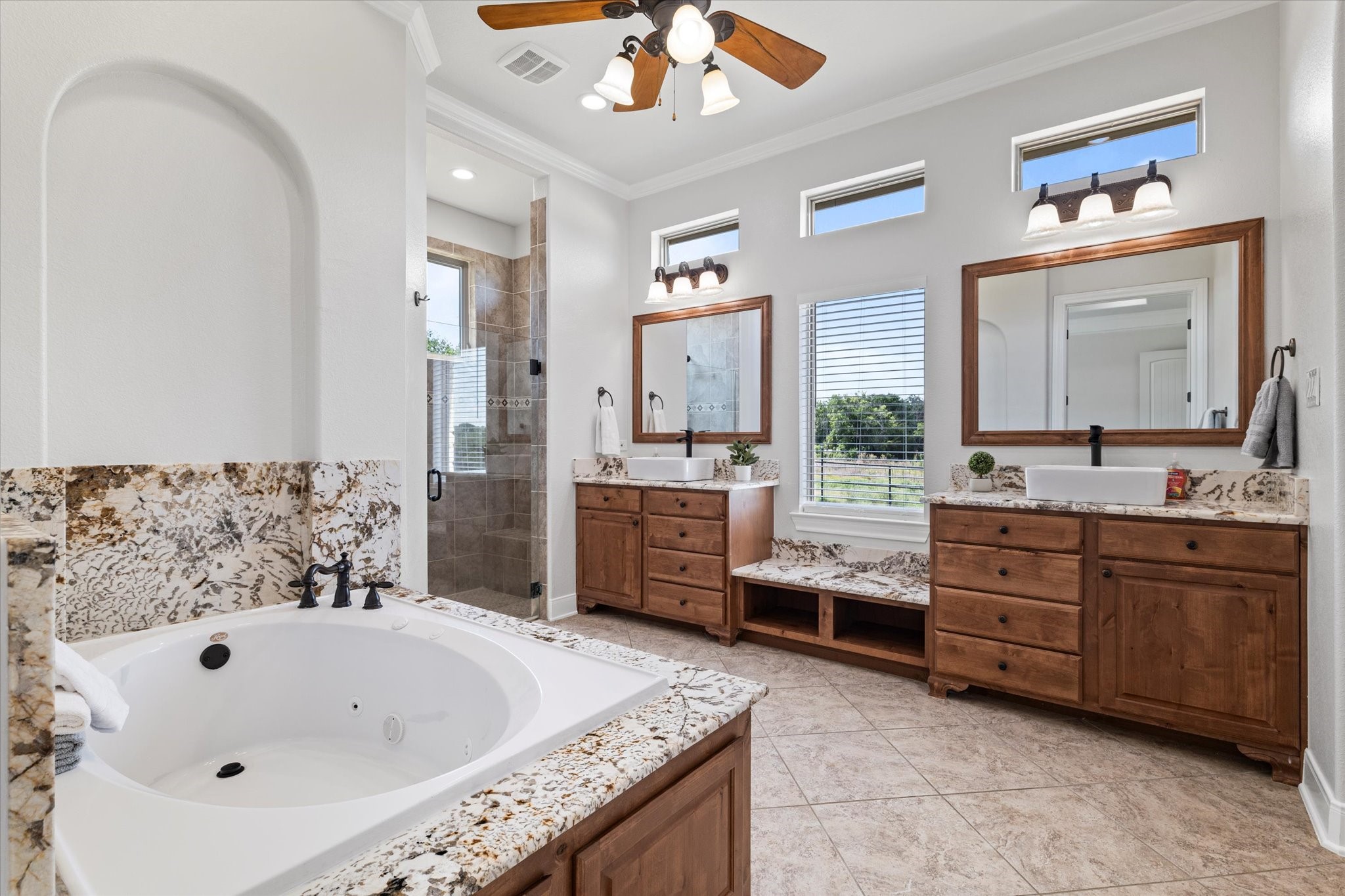 402 N Parkway Drive Alvarado TX 76009