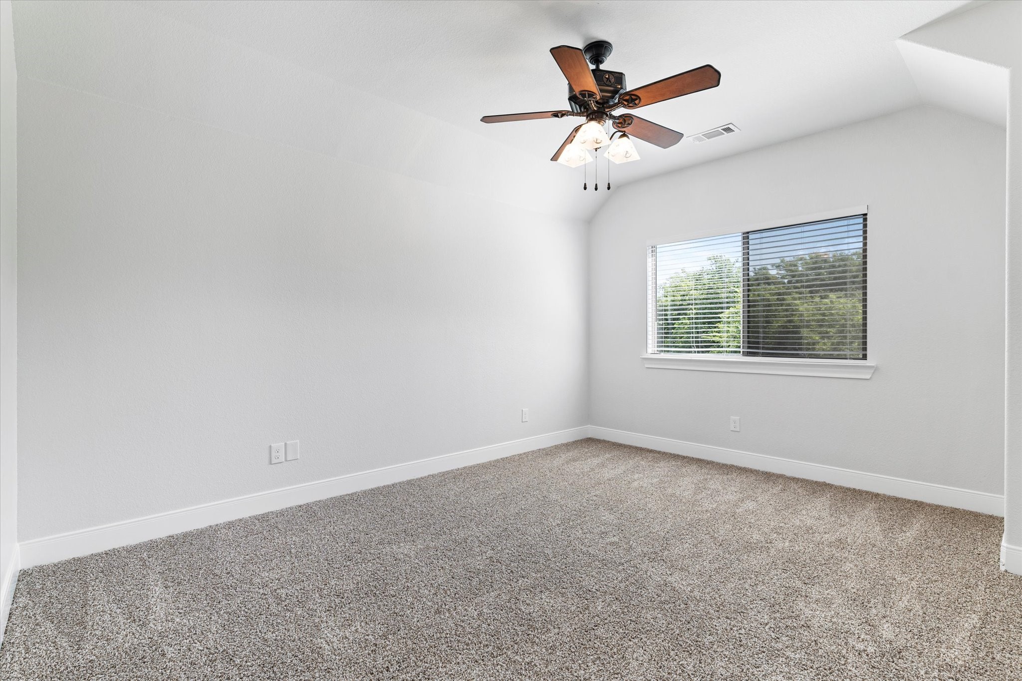 402 N Parkway Drive Alvarado TX 76009