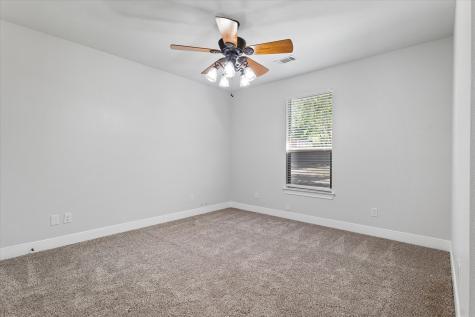 402 N Parkway Drive Alvarado TX 76009