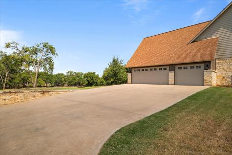 402 N Parkway Drive Alvarado TX 76009