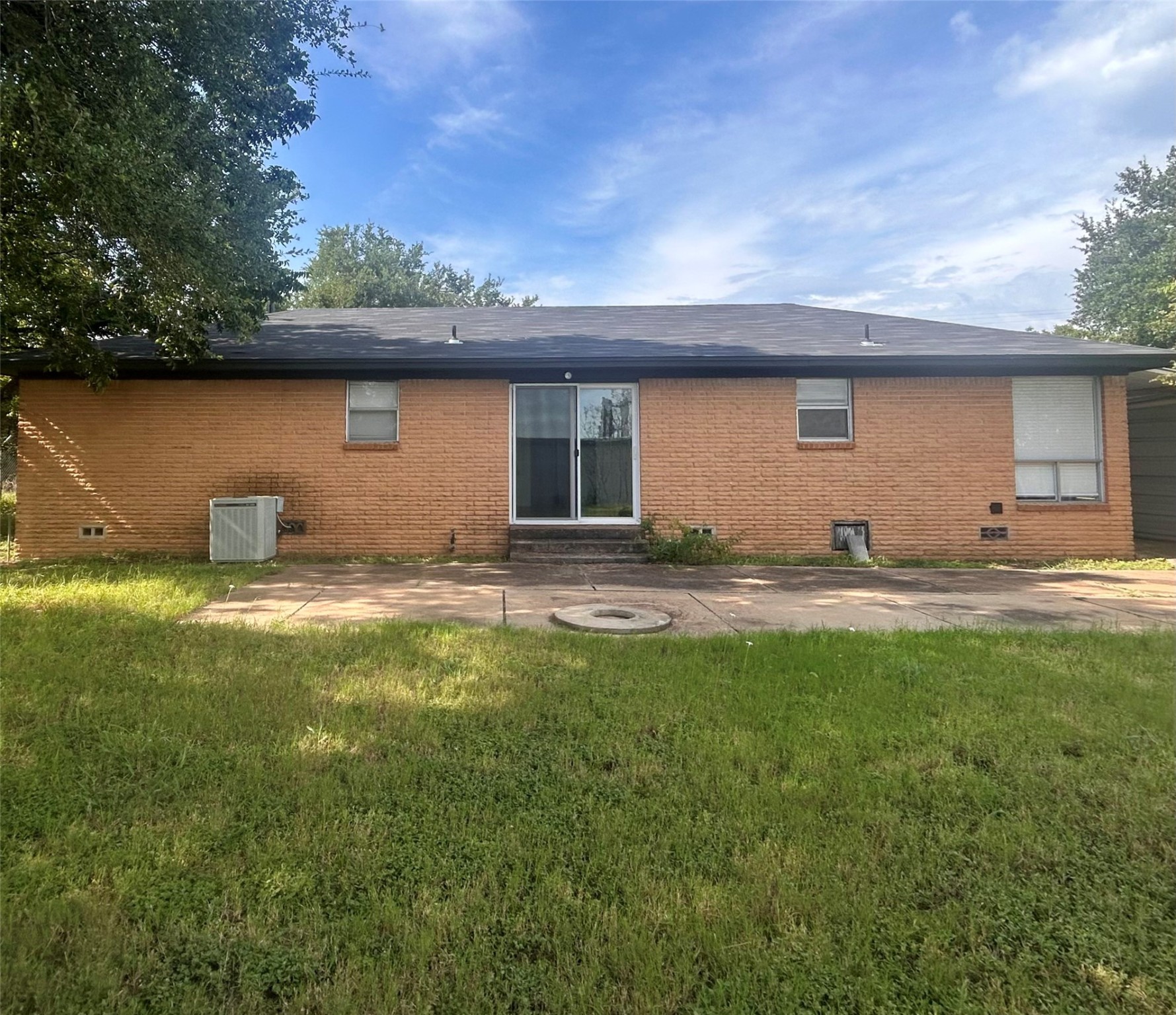1121 E Coke Hamilton TX 76531