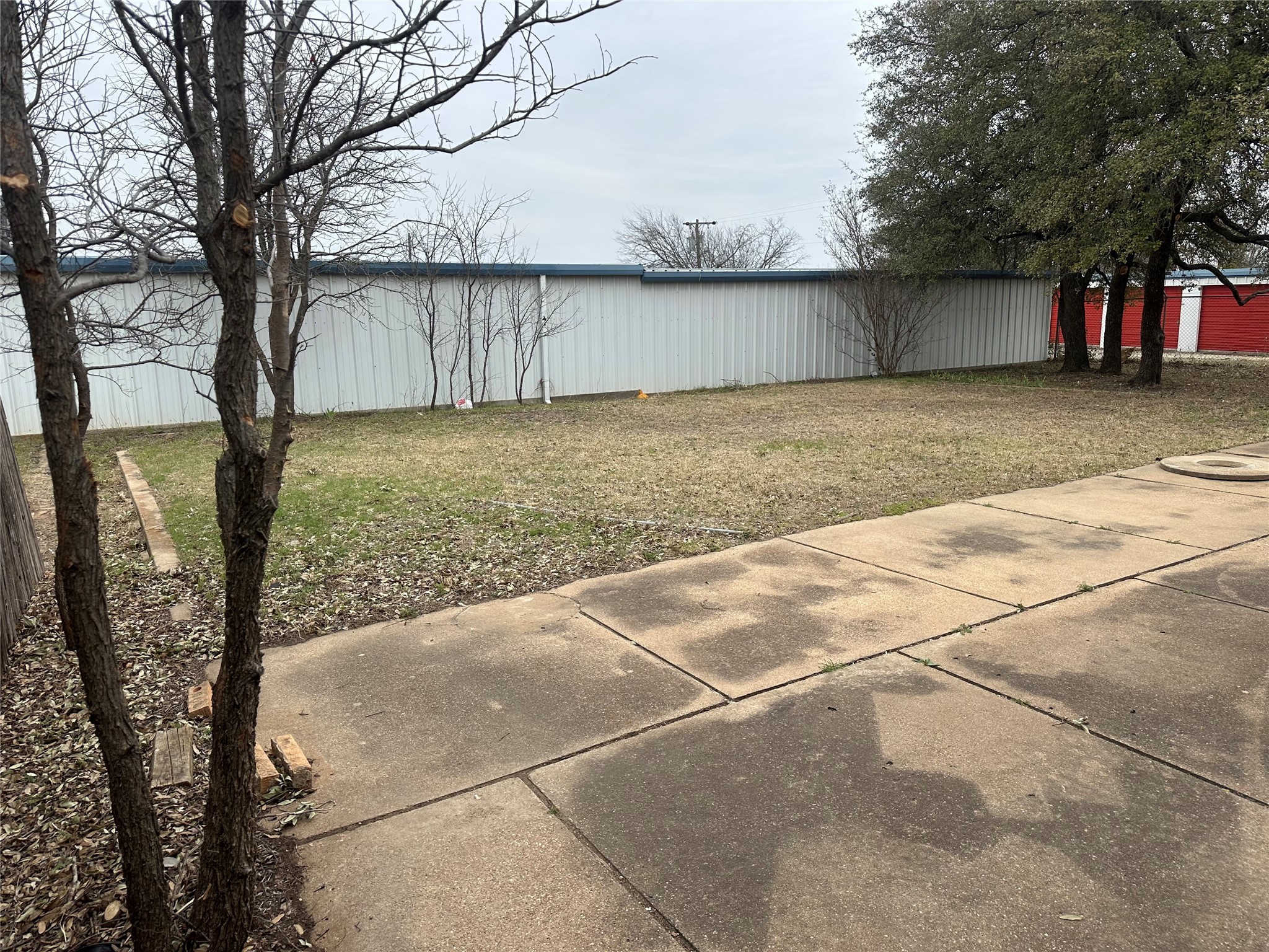 1121 E Coke Hamilton TX 76531