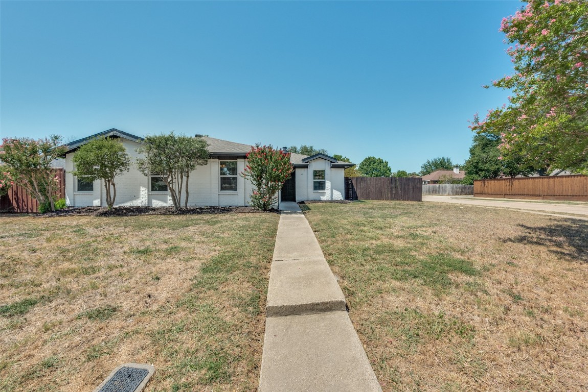 1709 Belltower Place Lewisville TX 75067