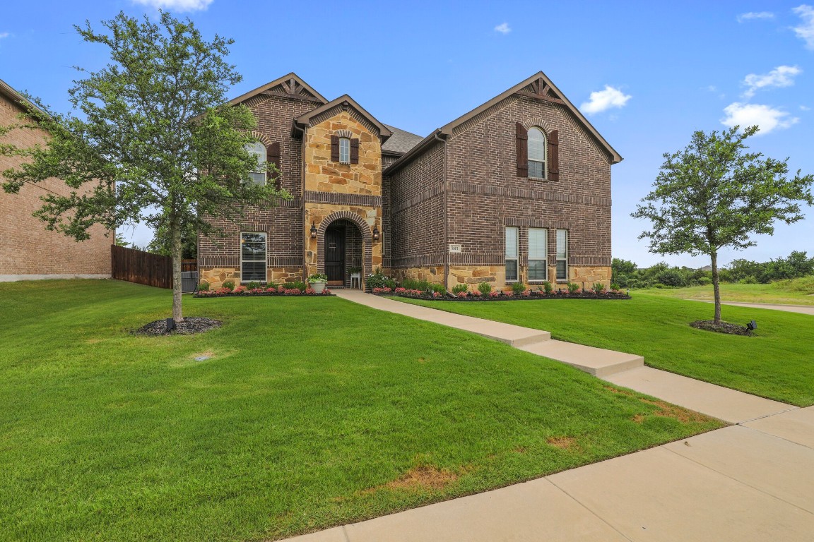 5801 Yellow Rose Court Midlothian TX 76065