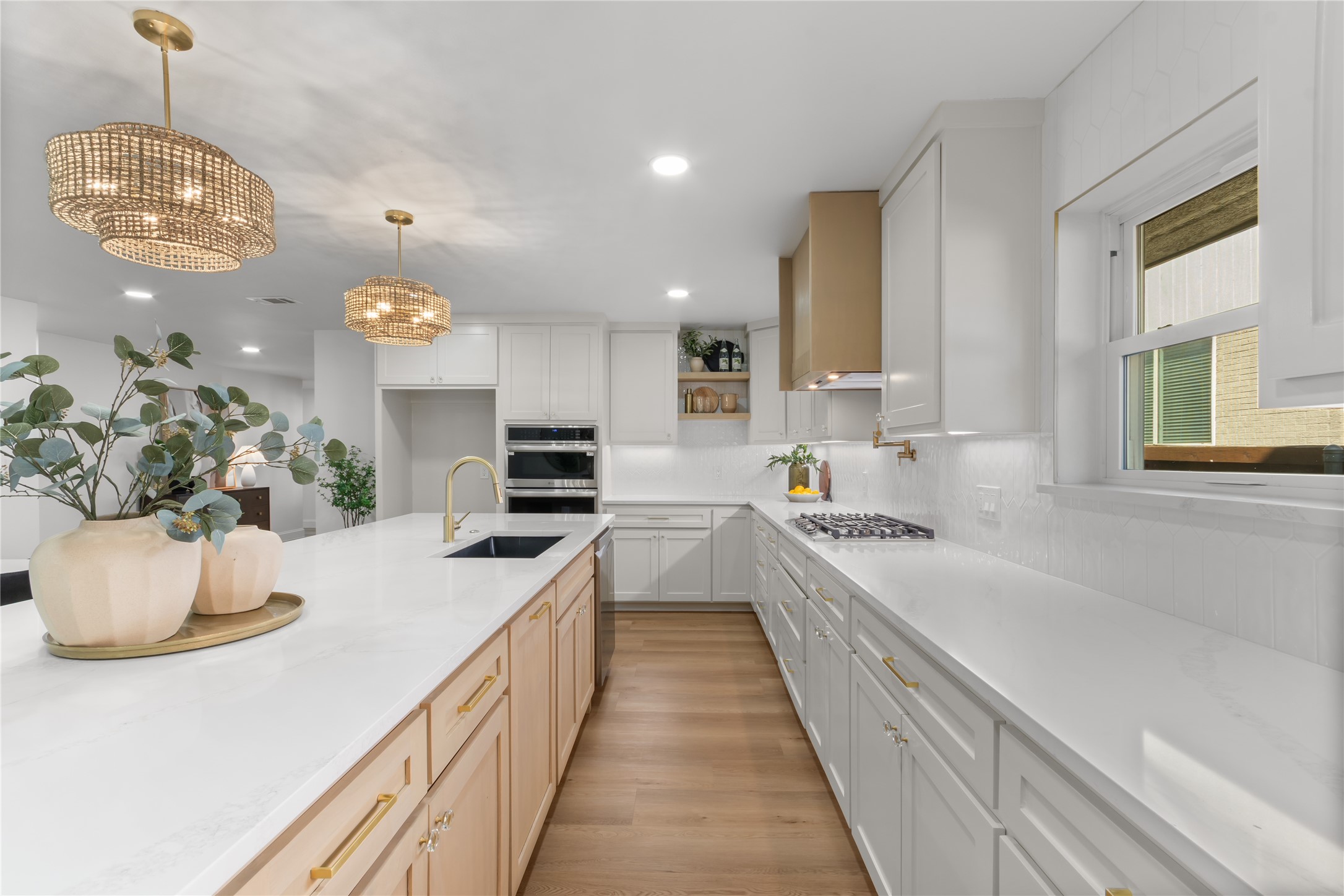 9016 Westbriar Drive Dallas TX 75228