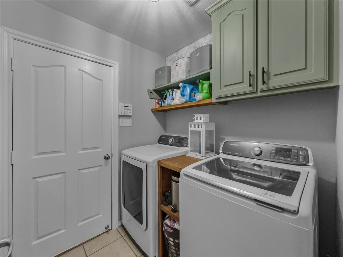 2514 Mustang Drive Arlington TX 76001
