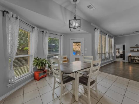 2514 Mustang Drive Arlington TX 76001