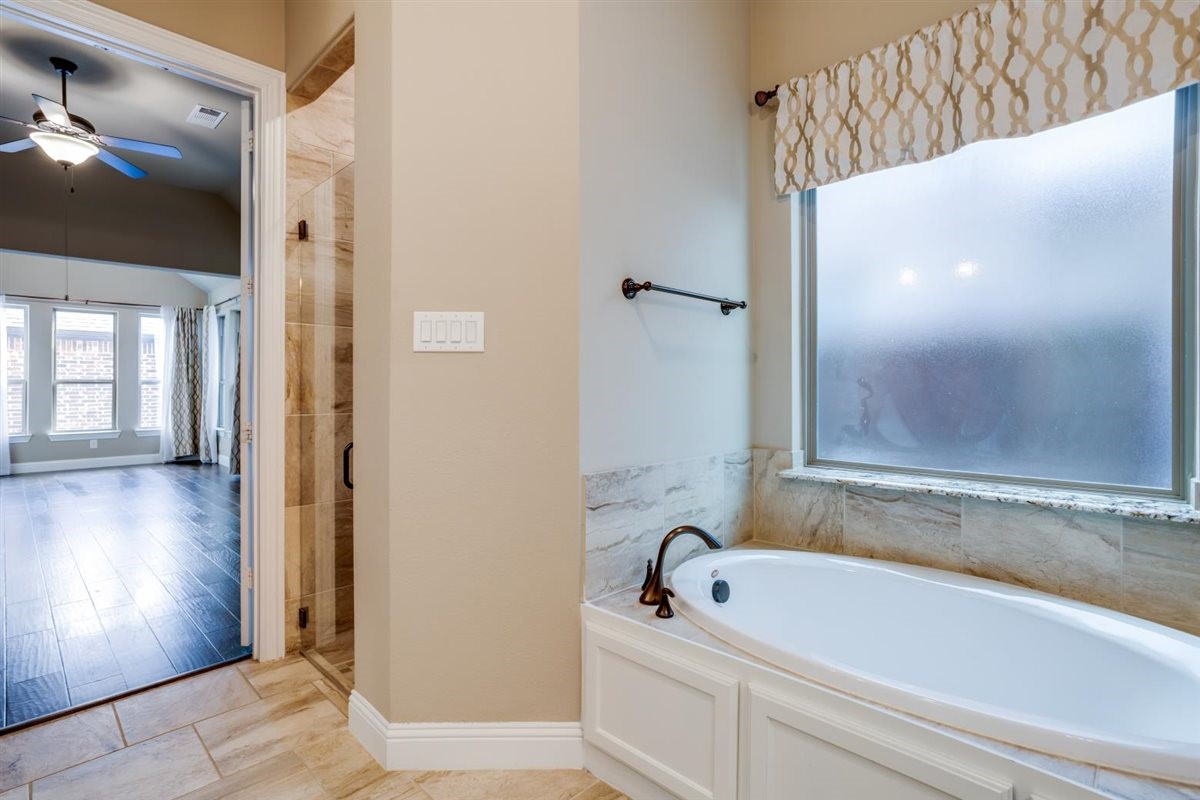 1516 Colorado Ruby Court Arlington TX 76005