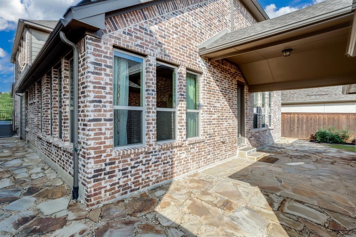 1516 Colorado Ruby Court Arlington TX 76005