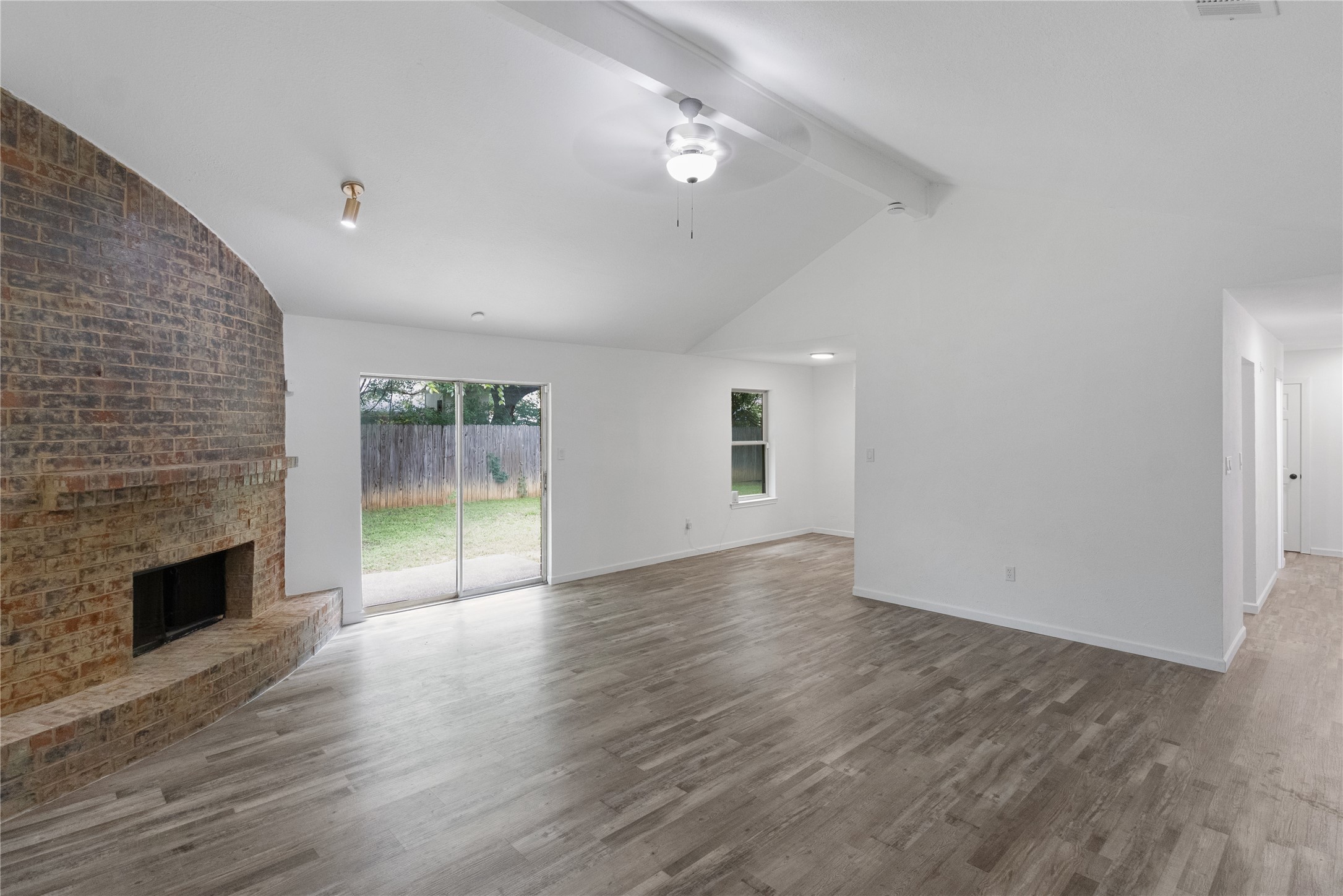 4301 Middlebrook Drive Arlington TX 76016