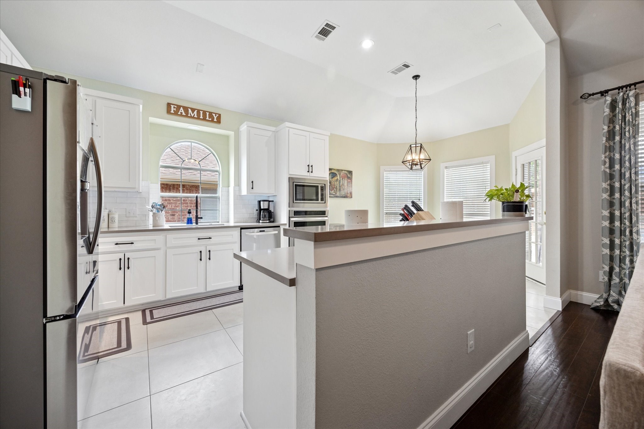 9105 Hawley Drive Fort Worth TX 76244