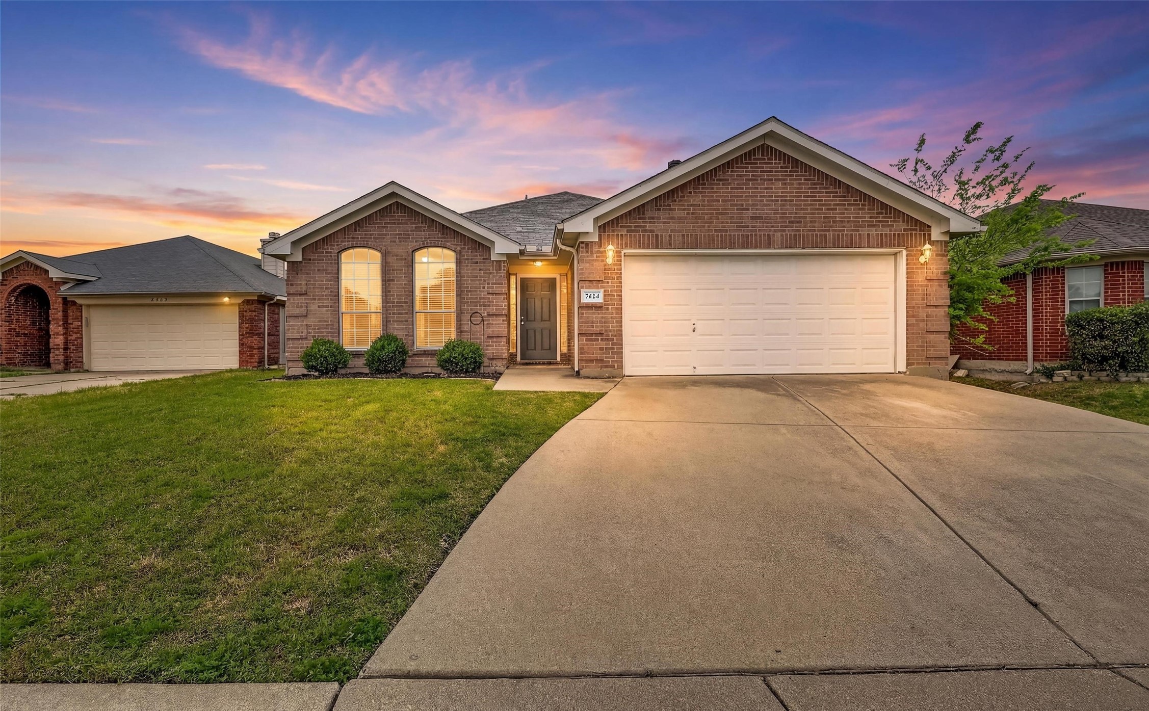 7424 Lake Front Trail Arlington TX 76002