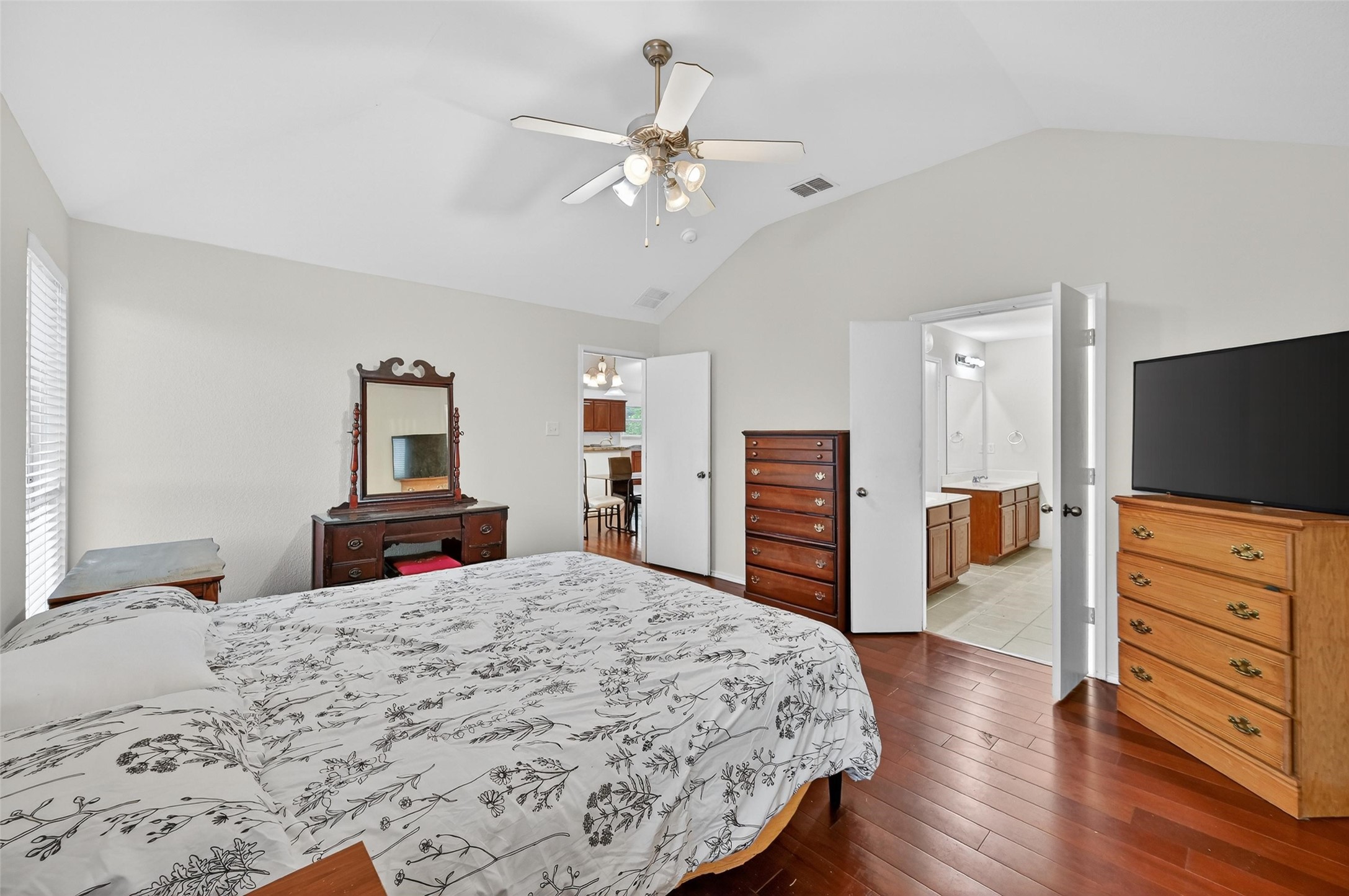 7424 Lake Front Trail Arlington TX 76002