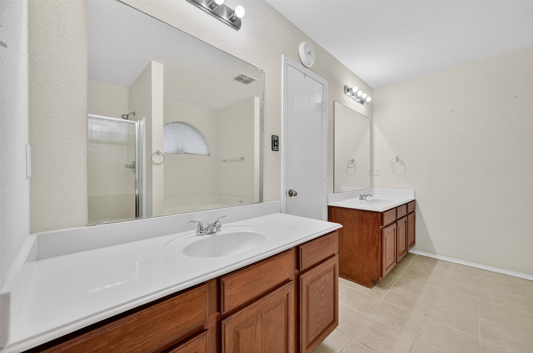 7424 Lake Front Trail Arlington TX 76002