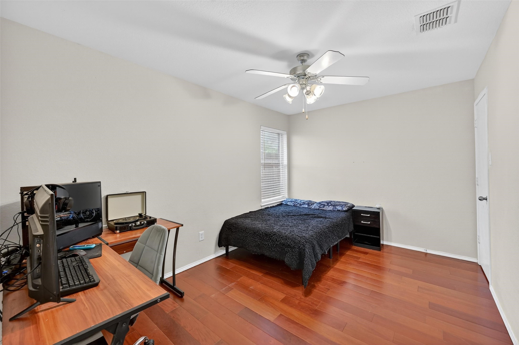 7424 Lake Front Trail Arlington TX 76002