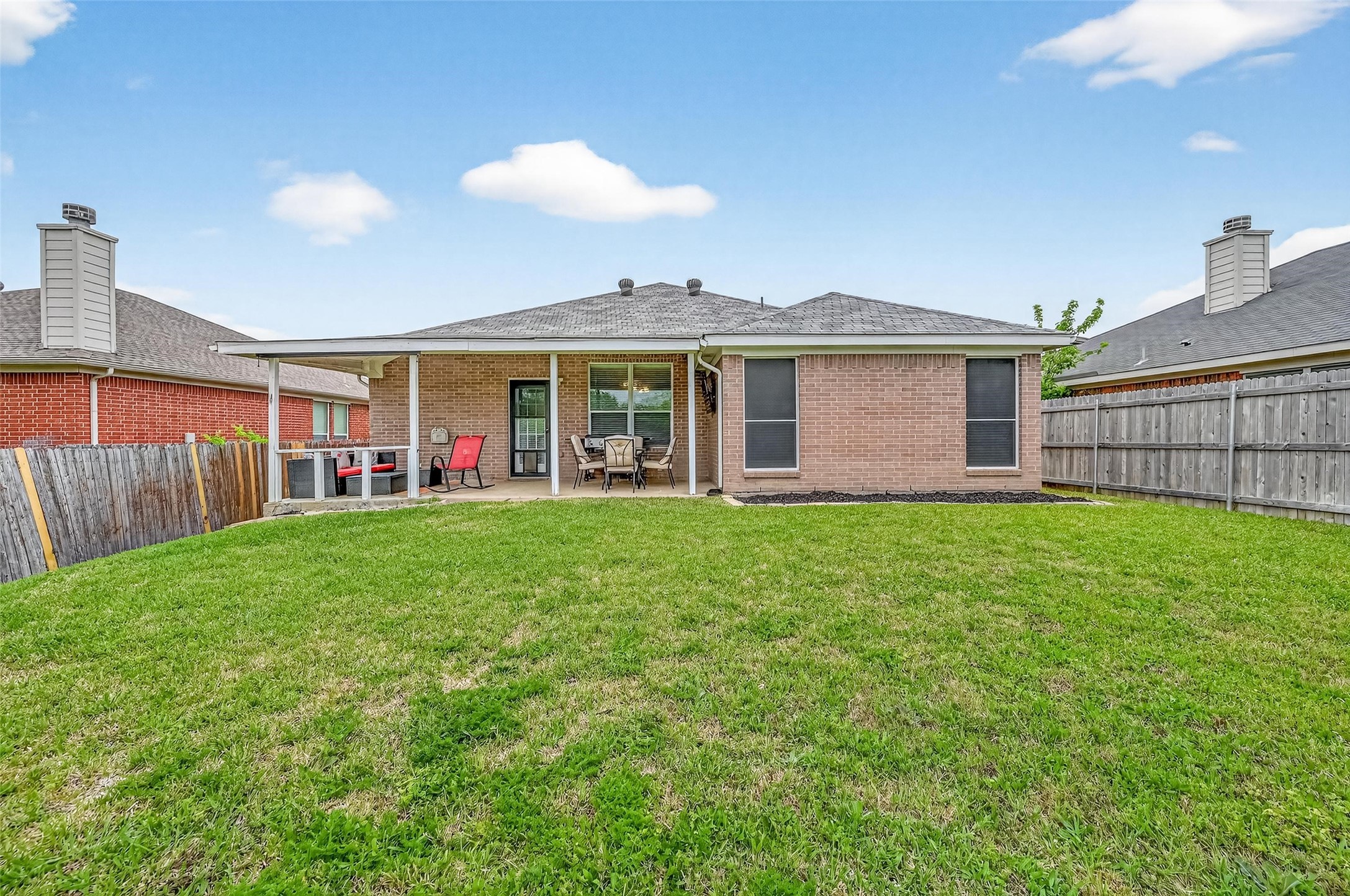 7424 Lake Front Trail Arlington TX 76002